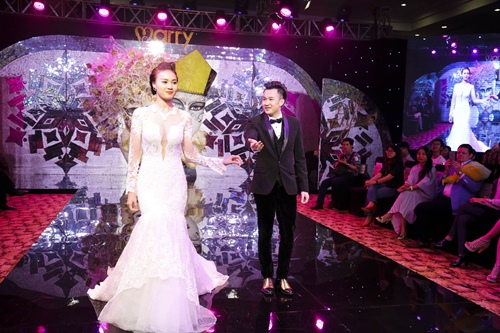 Dương Triệu Vũ và Lan Ngọc "kết hôn" trên sàn diễn - 5