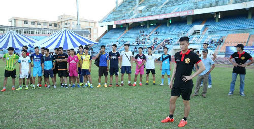 Siêu tiền đạo MU trực tiếp so tài cùng đội bóng V-League - 2