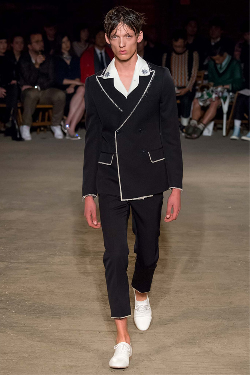 Cảm hứng biển cả mênh mang trong thiết kế của McQueen - 4