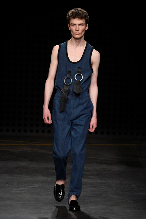 Áo yếm nữ gây sốc trên sàn diễn thời trang nam - 15