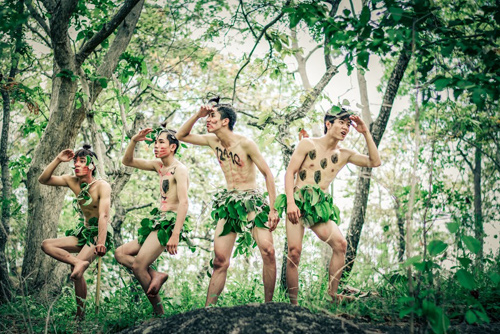 Teen Gia Lai dùng lá cây đóng khố chụp ảnh kỷ yếu - 6