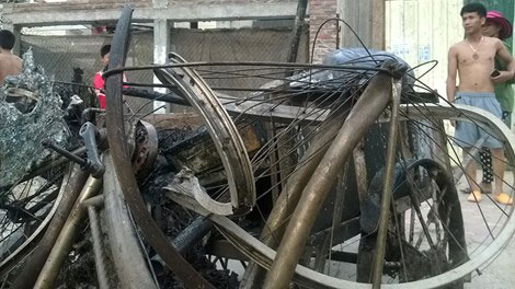 Cháy khủng khiếp trong đêm, 4.000 người tháo chạy - 9