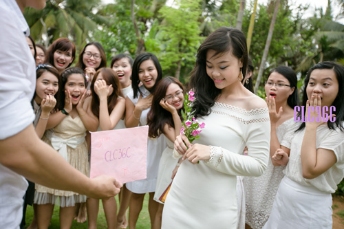 Ảnh kỷ yếu độc đáo "7 chú lùn và đám hot girl" - 12