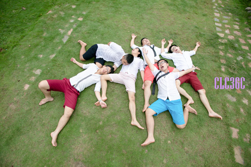 Ảnh kỷ yếu độc đáo "7 chú lùn và đám hot girl" - 3