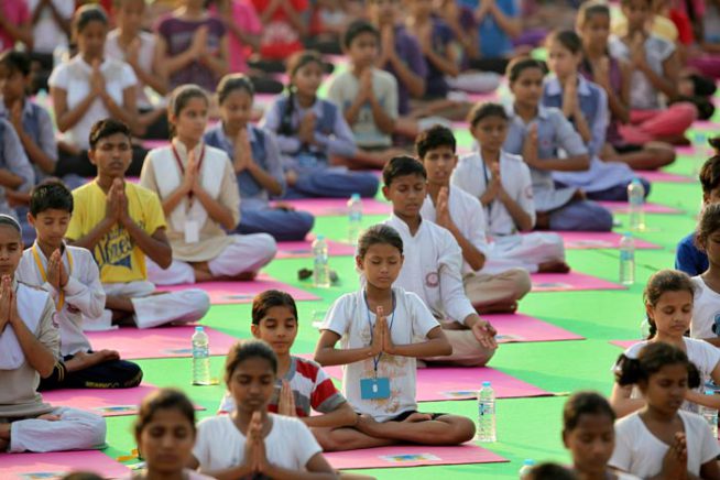 35.000 người đồng loạt tập yoga ở Ấn Độ - 12