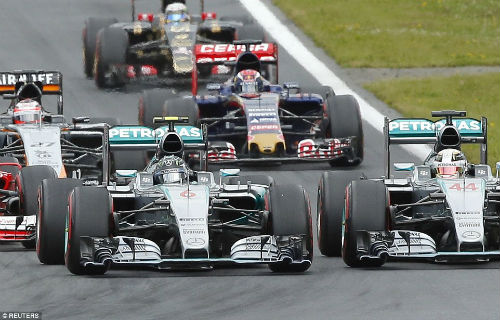 Austrian GP: Rosberg khiến Hamilton ôm hận - 1