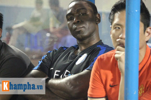 Ngôi sao Andy Cole và buổi chiều khó quên ở Cẩm Phả - 8