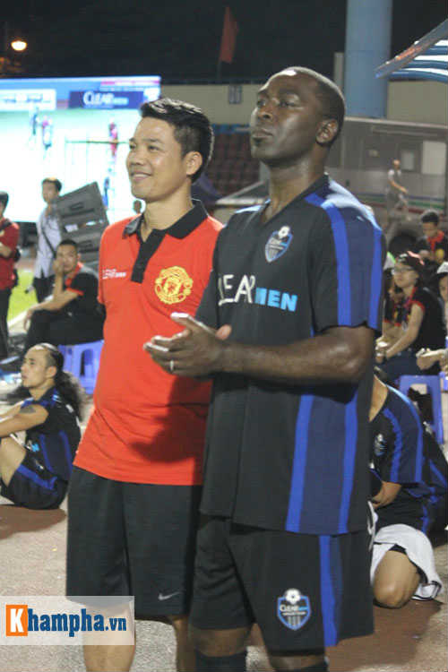 Ngôi sao Andy Cole và buổi chiều khó quên ở Cẩm Phả - 11