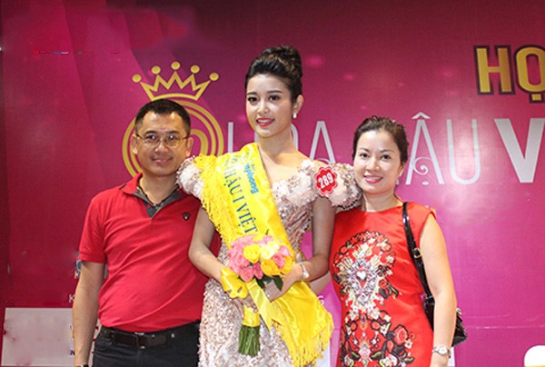 Cách xưng hô thú vị của gia đình sao Việt - 4