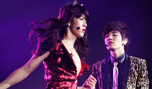 Cười chảy nước mắt với 8 video "giả gái" của sao Hàn - 8