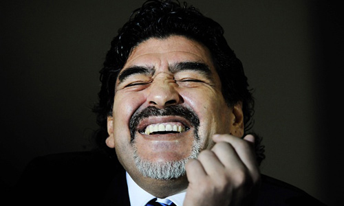 "Nóng mắt" với Blatter, Maradona tranh cử chủ tịch FIFA - 1