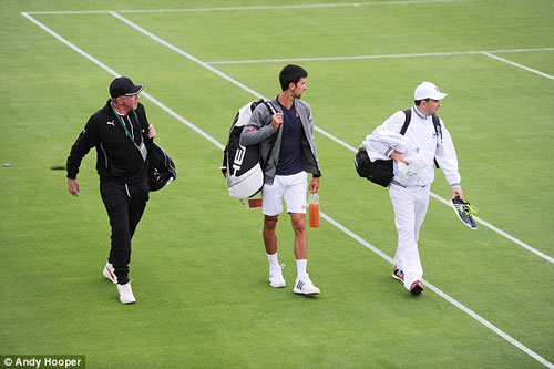 Tin HOT 23/6: Avanovic tự tin du hí ở London - 3