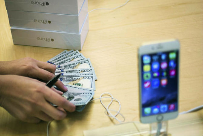 Ở nơi mua Iphone 6 phải trả tới 1 tỷ đồng - 1