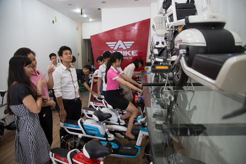 Giá tốt, xe đạp điện Ambike nối dài cơn sốt hàng - 2