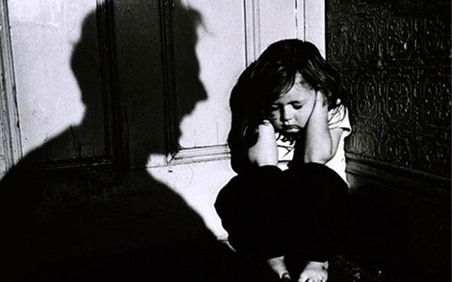 Mỹ bắt hơn 1.100 kẻ lạm dụng tình dục trẻ em - 1