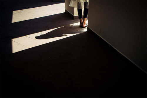 Bộ ảnh “Cãi mụ” của cô gái chuyển giới gây sốt - 3