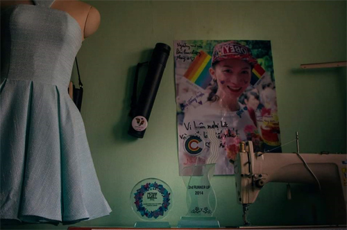 Bộ ảnh “Cãi mụ” của cô gái chuyển giới gây sốt - 8