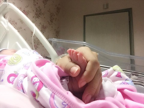 Trịnh Kim Chi sinh con thứ 2 sau 11 năm mong ngóng - 3