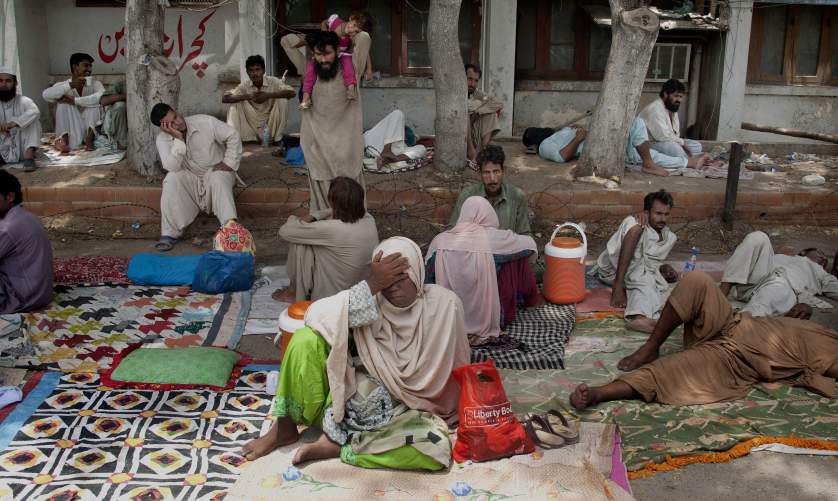 Pakistan: Nắng nóng “thiêu” chết 1000 người - 1