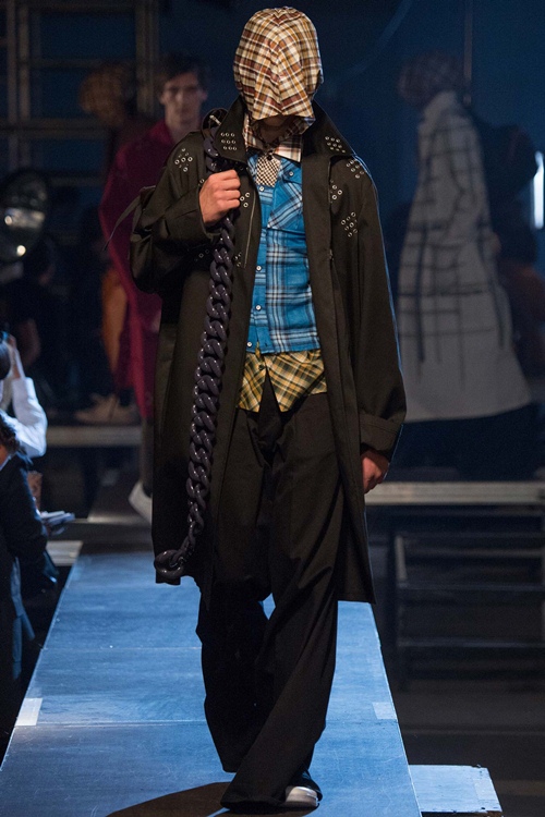 Ám ảnh với sự hoài cổ kì dị của Raf Simons - 1