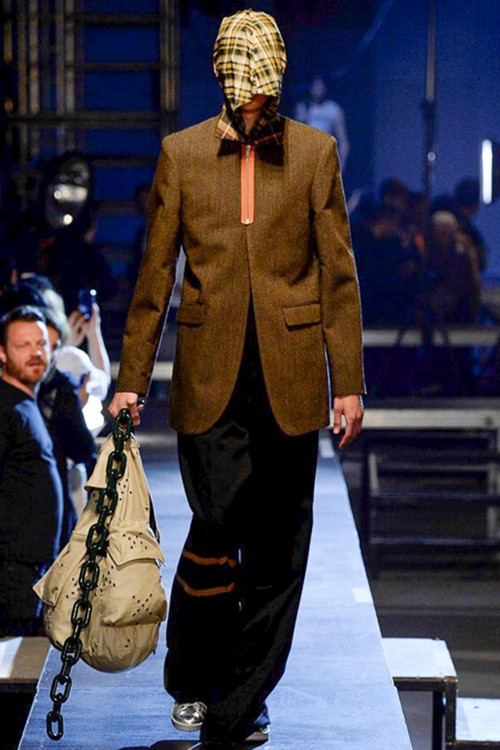 Ám ảnh với sự hoài cổ kì dị của Raf Simons - 3