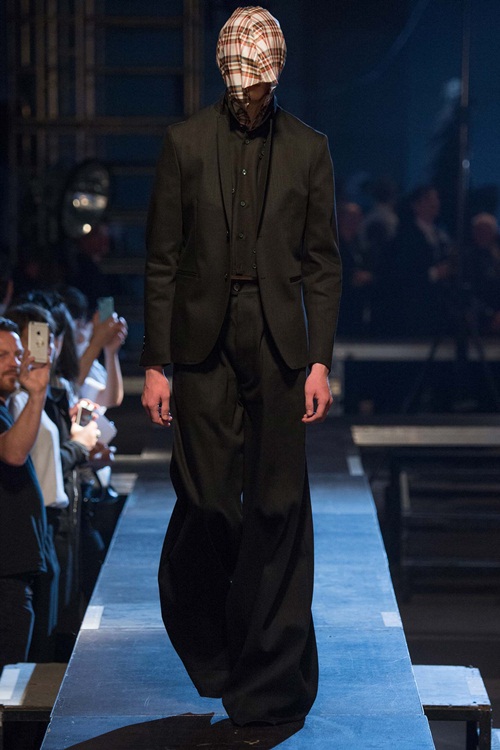 Ám ảnh với sự hoài cổ kì dị của Raf Simons - 12