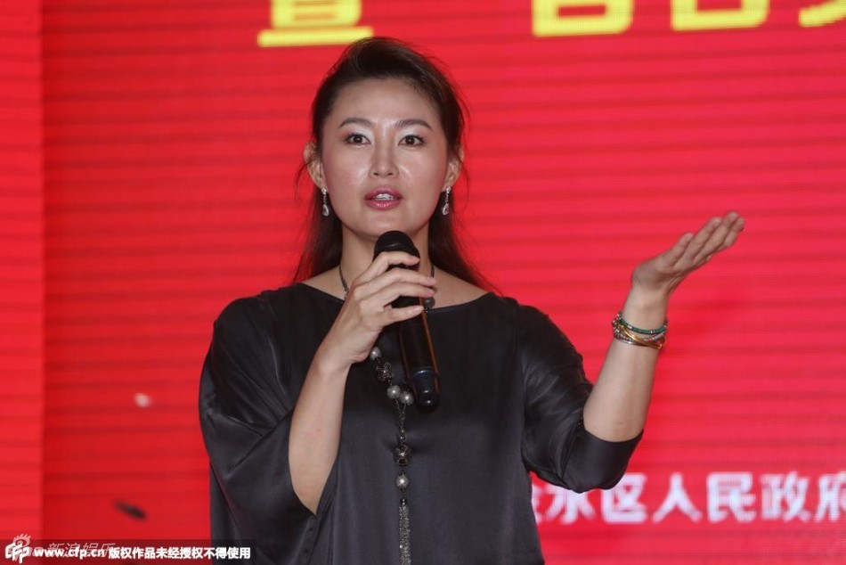 Bất ngờ gặp lại U50 "dâm phụ Phan Kim Liên" - 2