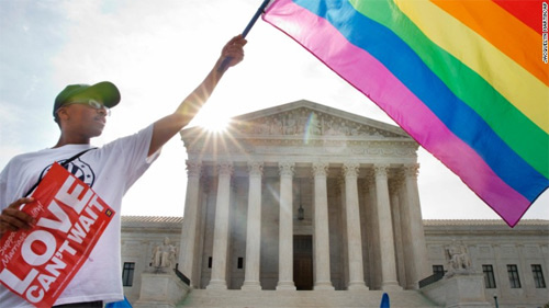 Hàng nghìn người diễu hành chúc mừng cộng đồng LGBT Mỹ - 1