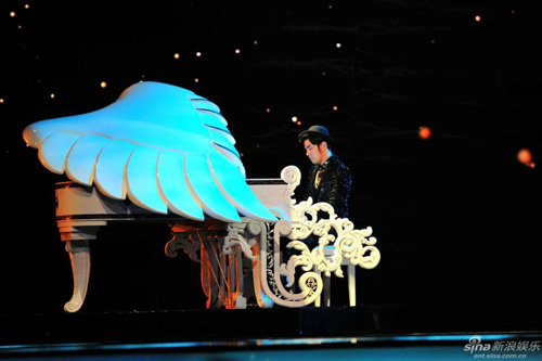 Giảm 30kg, Từ Hy Viên khoe nhan sắc mặn mà - 9