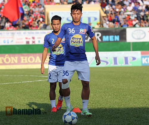 TRỰC TIẾP B.Bình Dương - HAGL: Bất lực (KT) - 28