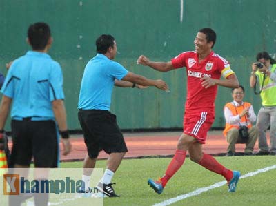 TRỰC TIẾP B.Bình Dương - HAGL: Bất lực (KT) - 8