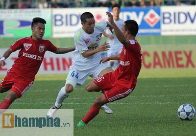 TRỰC TIẾP B.Bình Dương - HAGL: Bất lực (KT) - 12