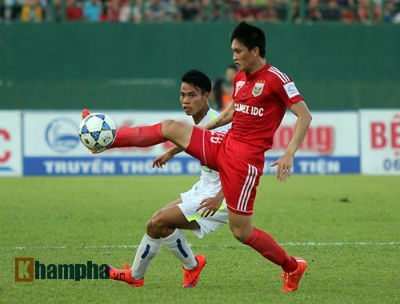 TRỰC TIẾP B.Bình Dương - HAGL: Bất lực (KT) - 19