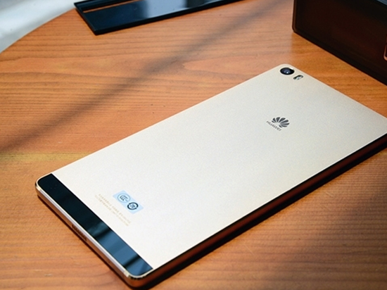 Huawei P8 Max lên kệ 13,5 triệu đồng - 2