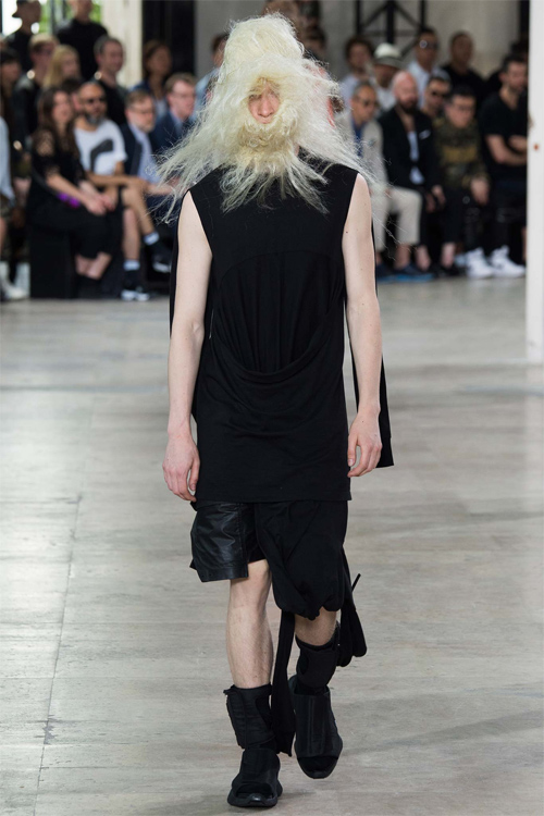 Thiết kế “cái bang” của Rick Owens khuấy đảo sàn diễn - 11