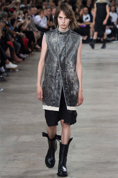 Thiết kế “cái bang” của Rick Owens khuấy đảo sàn diễn - 11