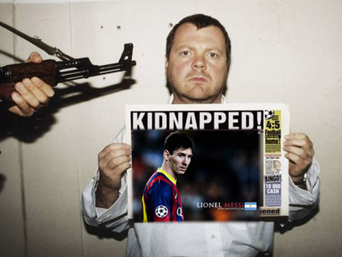 Độc: Thoát khỏi tay khủng bố nhờ kêu tên “Messi” - 1