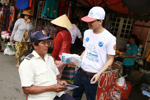 Cộng đồng cùng cam kết phòng, chống sốt xuất huyết - 2