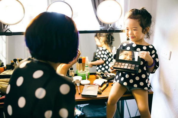 Bộ ảnh dễ thương của mẹ và con gái - 4