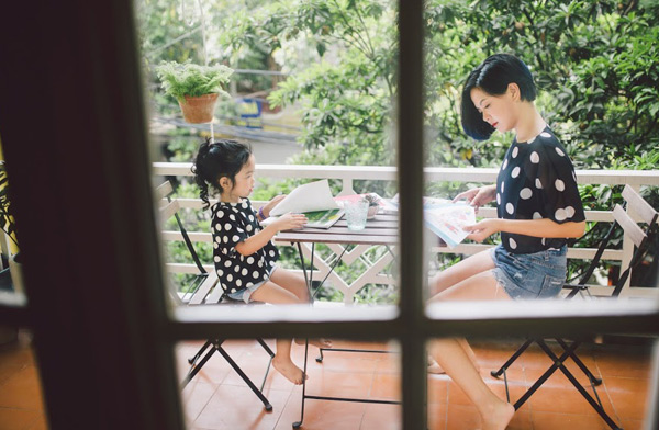 Bộ ảnh dễ thương của mẹ và con gái - 9