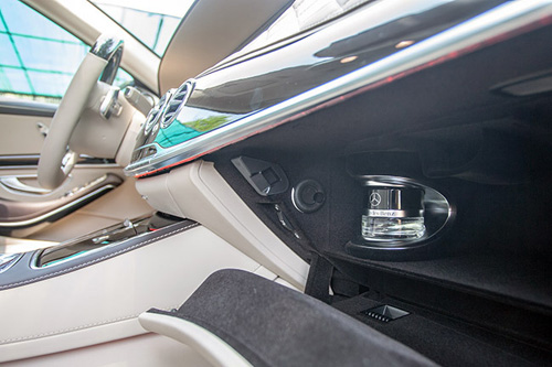 Đại gia Tuyên Quang mua siêu xe Maybach S600 khủng - 9