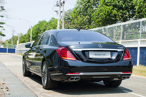 Đại gia Tuyên Quang mua siêu xe Maybach S600 khủng - 6