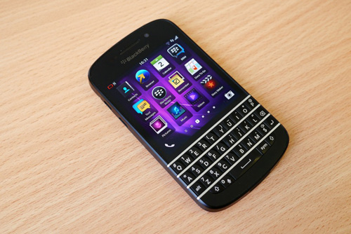 BlackBerry Q10 chưa qua sử dụng, bản quốc tế giá chỉ còn 3.400.000đ - 3