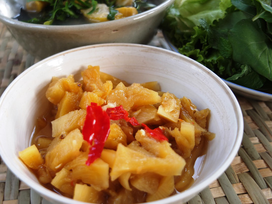 Có mắm thơm là sạch trơn cơm nguội - 2