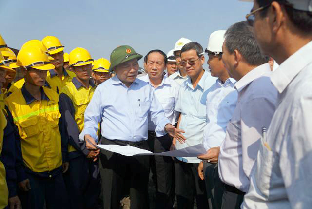 Sau vụ sập cầu Ghềnh, Phó Thủ tướng yêu cầu xử lý những cây cầu yếu - 1