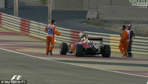 F1, Bahrain GP: Vận đen Vettel, bản lĩnh Rosberg - 1