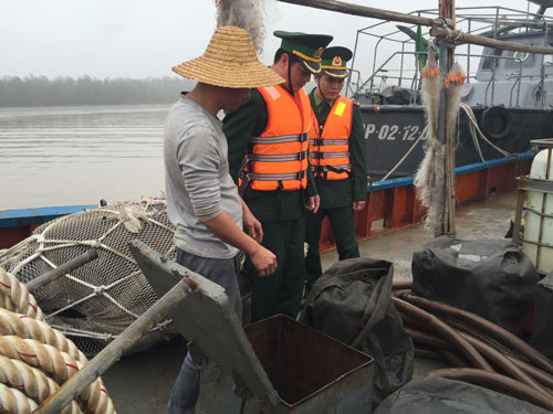 Xua đuổi hơn 100 tàu cá TQ vi phạm chủ quyền Việt Nam - 1