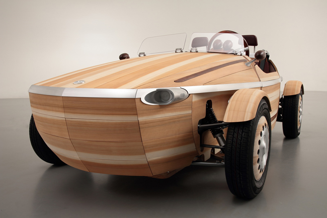 Hãng xe Nhật Bản vừa gây ấn tượng mạnh khi giới thiệu đến công chúng mẫu xe hơi làm bằng gỗ có tên gọi Toyota Setsuna.