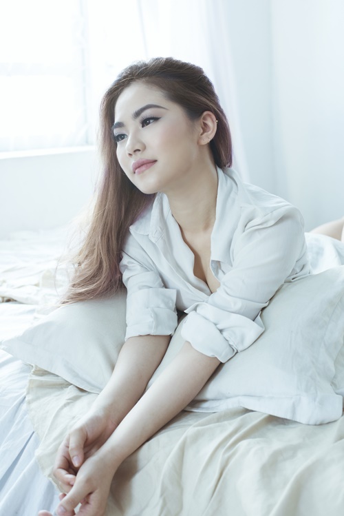 Lương Bích Hữu lần đầu chụp ảnh sexy - 6