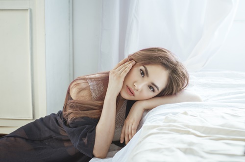 Lương Bích Hữu lần đầu chụp ảnh sexy - 7